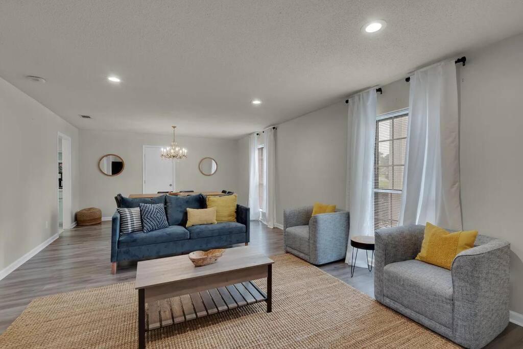 Quiet Relaxing Home - Close To Downtown & Beach 4Br-2Bt Pensacola Esterno foto
